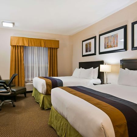 Best Western Wainwright Inn & Suites Exteriör bild