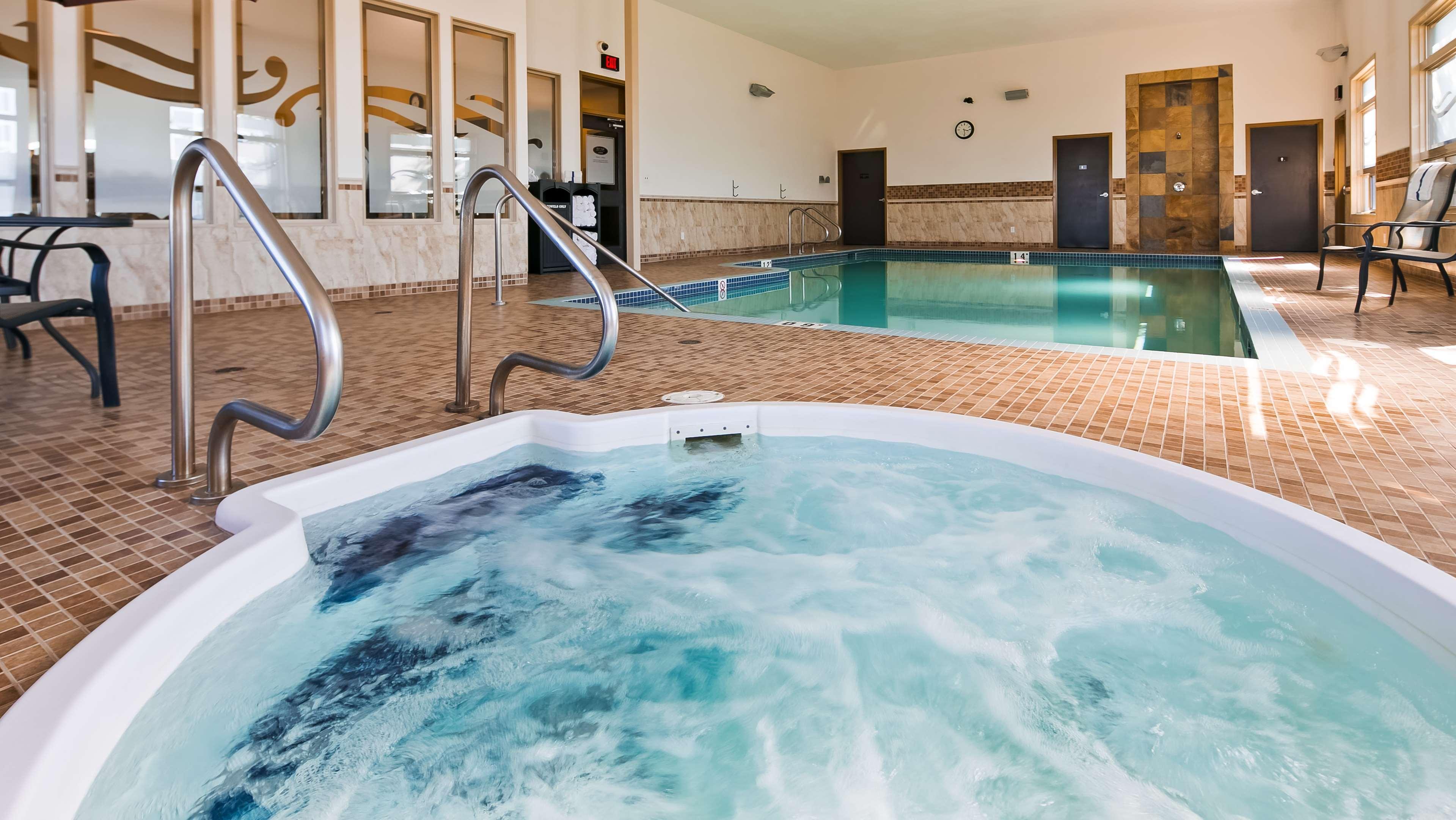 Best Western Wainwright Inn & Suites Exteriör bild