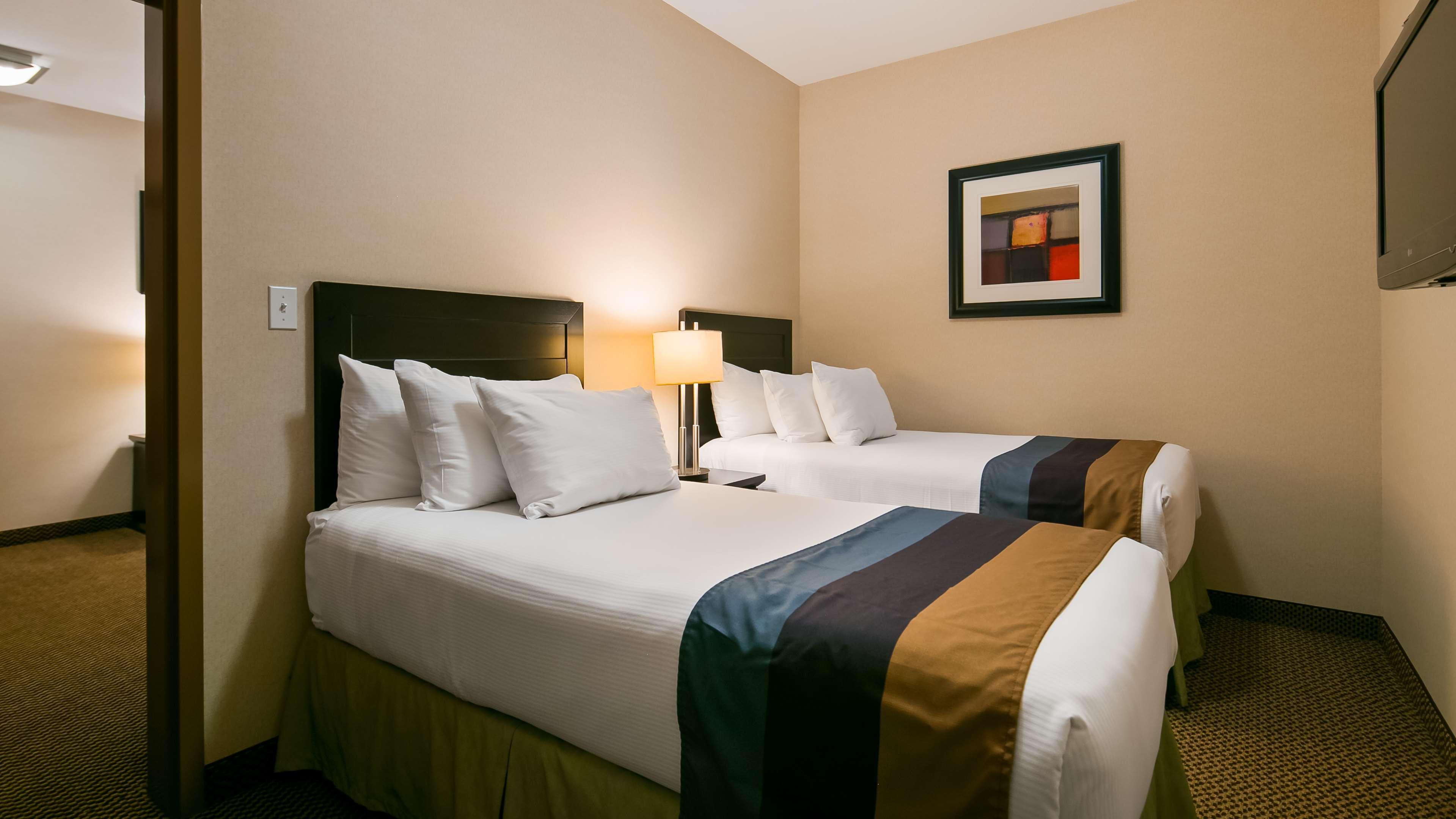 Best Western Wainwright Inn & Suites Exteriör bild