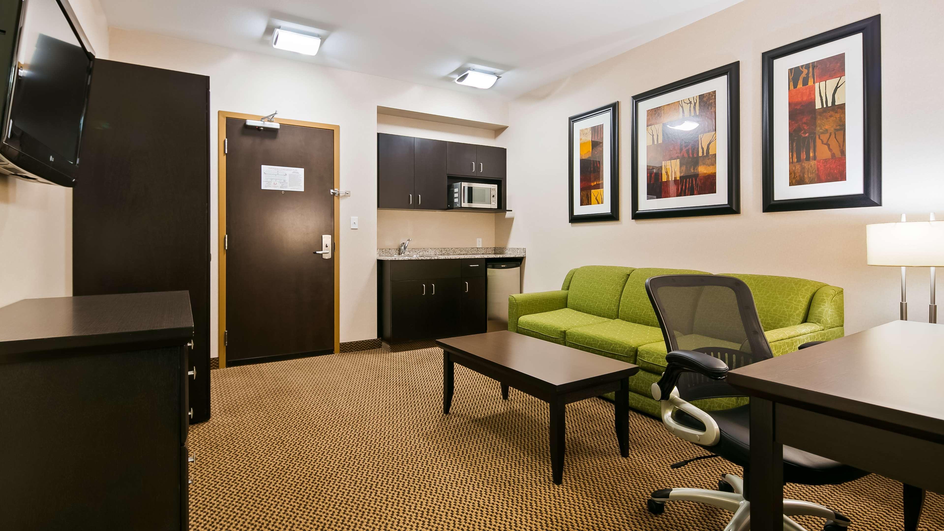 Best Western Wainwright Inn & Suites Exteriör bild