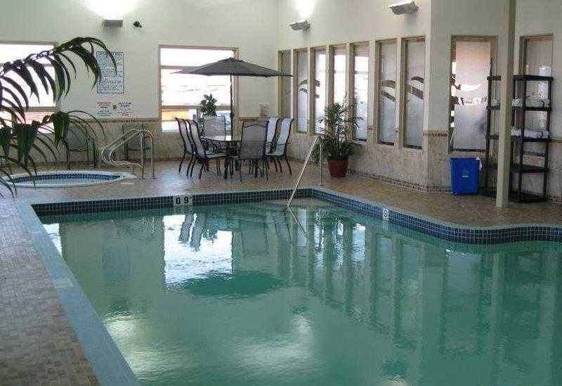 Best Western Wainwright Inn & Suites Exteriör bild