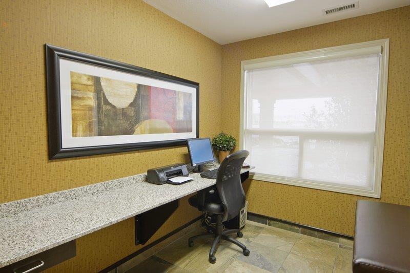 Best Western Wainwright Inn & Suites Exteriör bild