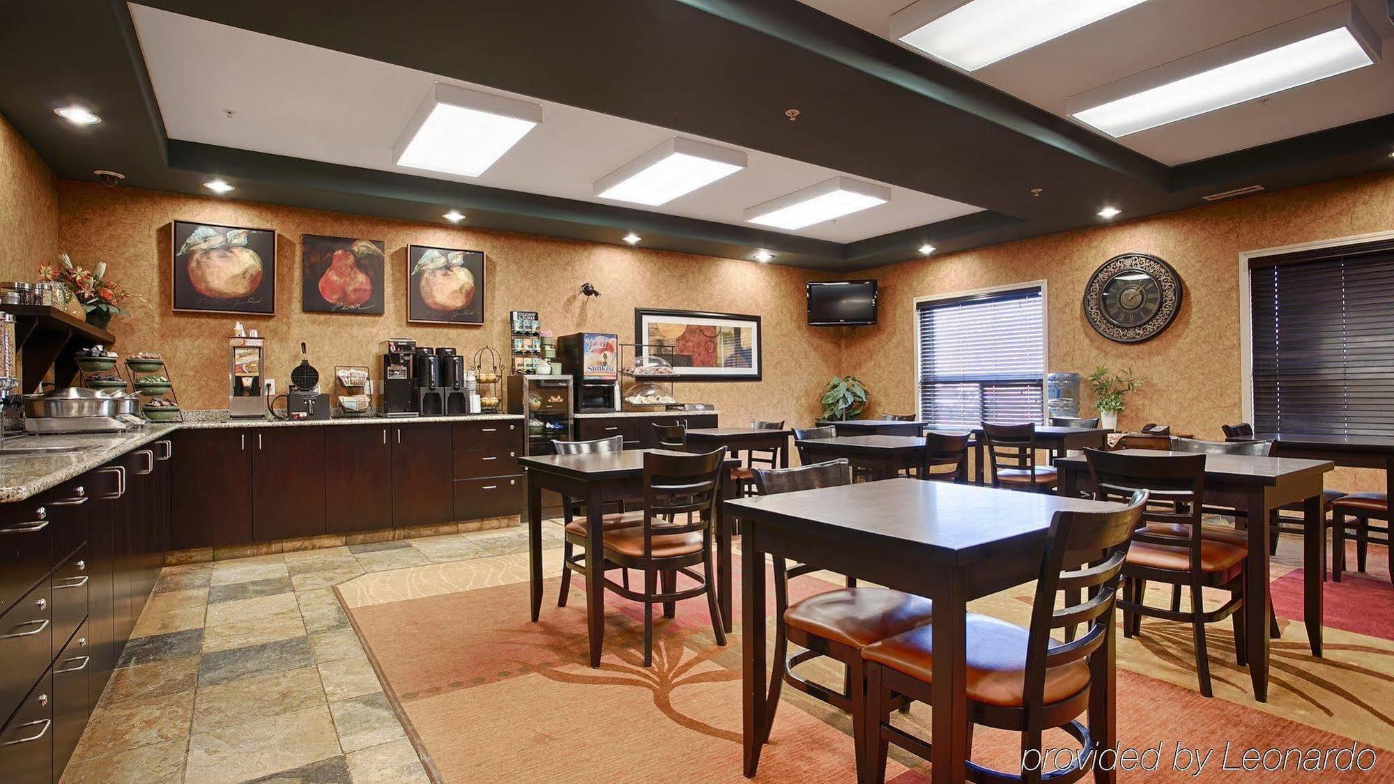 Best Western Wainwright Inn & Suites Exteriör bild