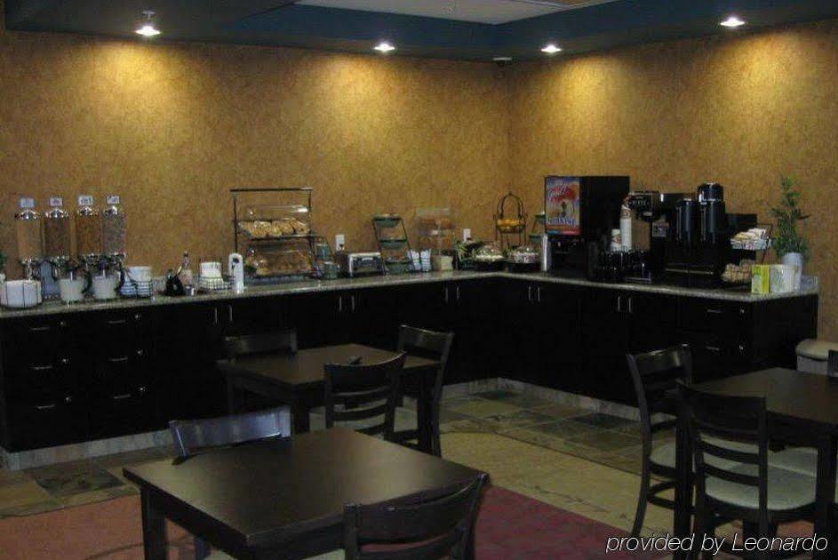 Best Western Wainwright Inn & Suites Exteriör bild